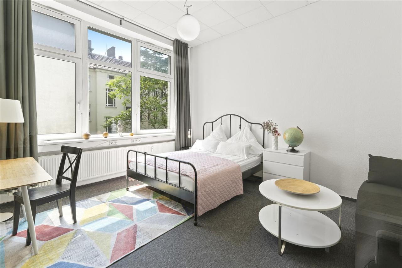 33 Abcd Alexanderplatz Apartment