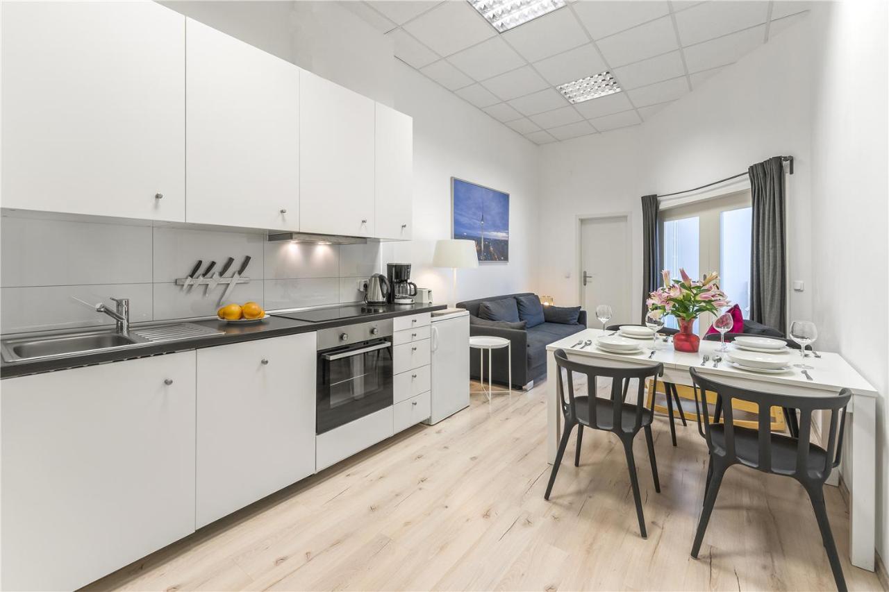 Apartment 33 Abcd Alexanderplatz