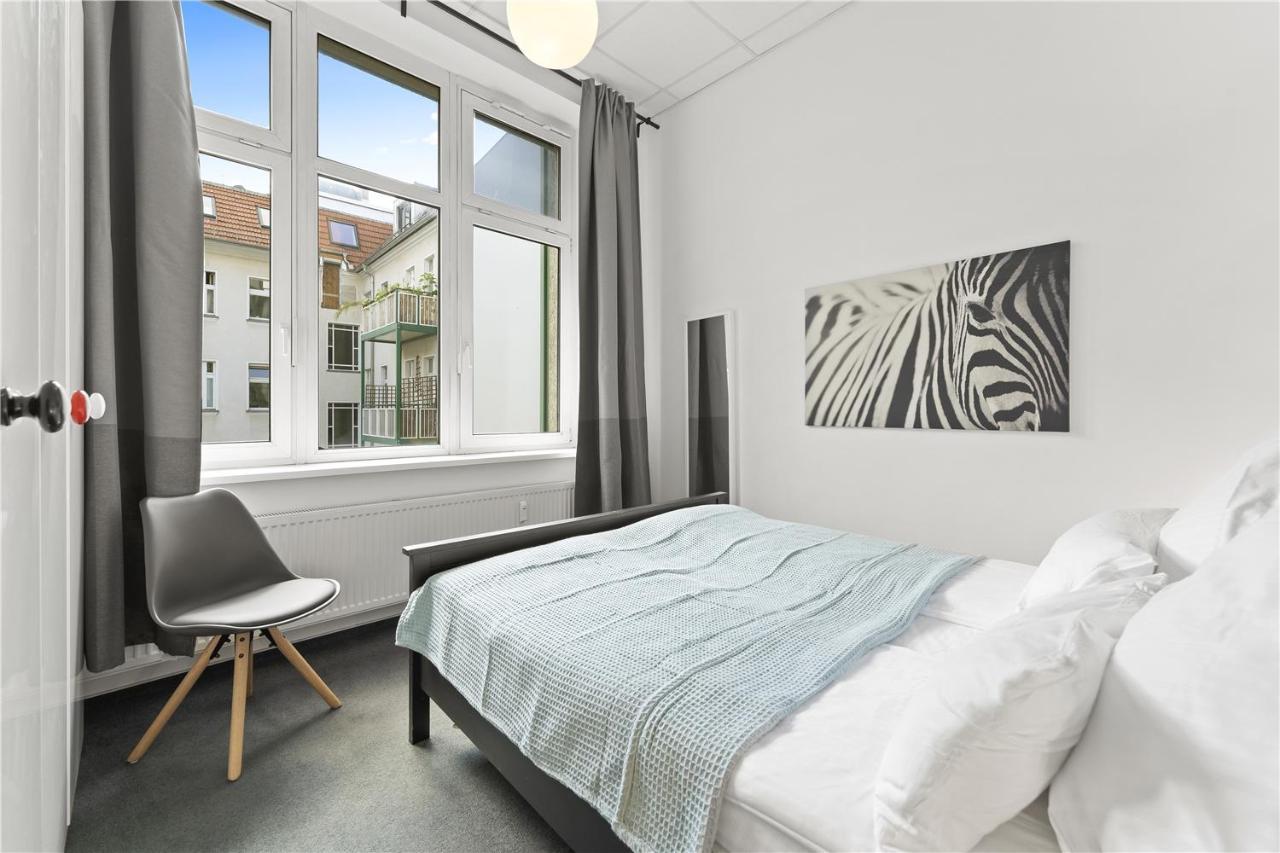 33 Abcd Alexanderplatz Apartment
