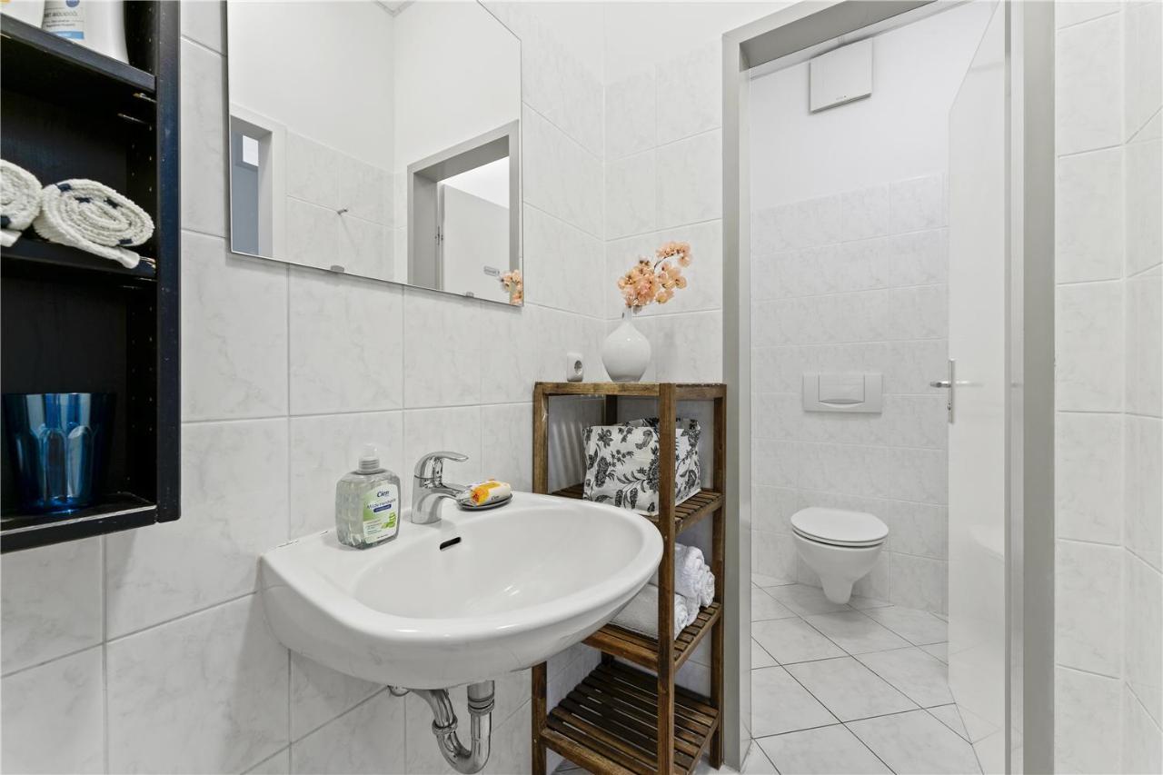 Apartment 33 Abcd Alexanderplatz *