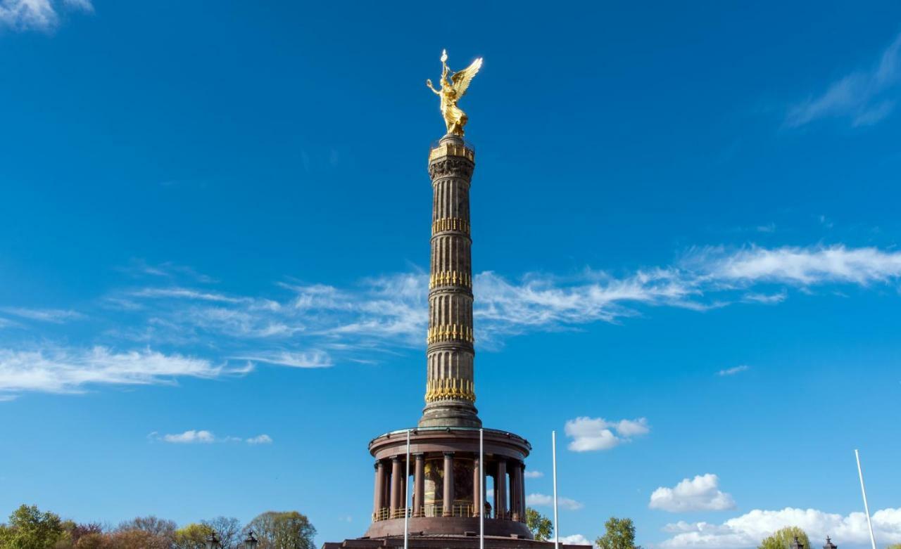 33 Abcd Alexanderplatz * Berlin